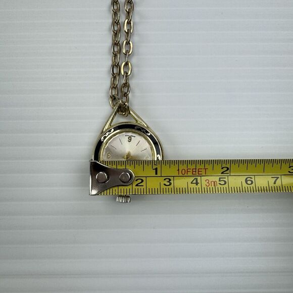 Vintage Endura Pendant Watch Gold Tone With Necklace UNTESTED - Picture 9 of 9